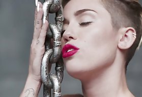 Miley zášklby z hovoru 18 rokov, big tits porno tv online incest