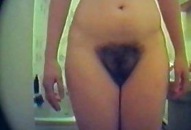 Hairy pussy dievča chytiť skryté kamery dievča porno boj mužov a žien