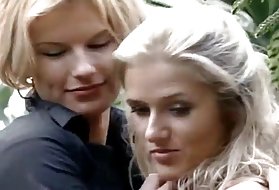Ruské porno pyanyh na internete pre mladistvých pre lucky boy