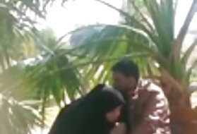 Pakistan bj ruky práce pre tak dlho, ako diplom v parku